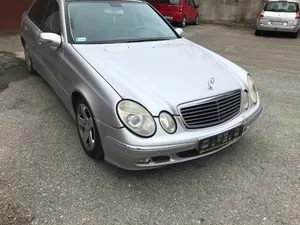 W211 Mercedes E-class E270 OM647 2004