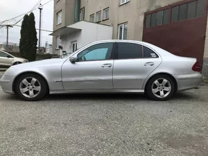 W211 Mercedes E-class E270 OM647 2004