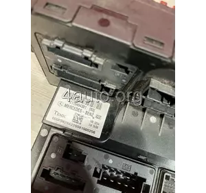 2115454301 Блок управління запобіжників САМ Mercedes W211 E-class 2115454301 Блок управління запобіжників САМ Mercedes W211 E-class